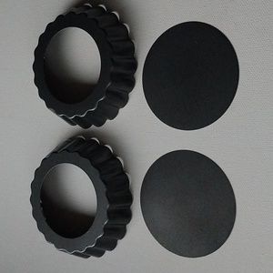 Fluted Bakeware Edges Pop Out Bottom Set of 4 Tarts Quiche Cheesecakes